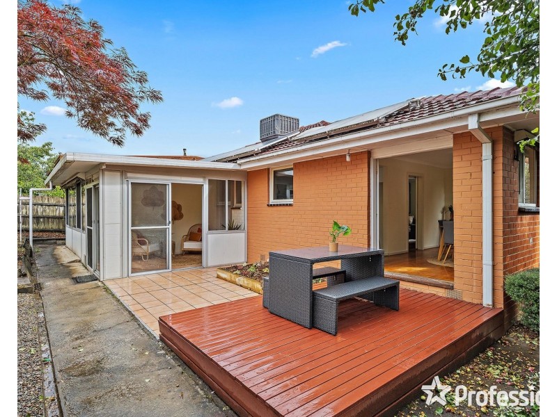 23 Kipling Avenue, Mooroolbark VIC 3138