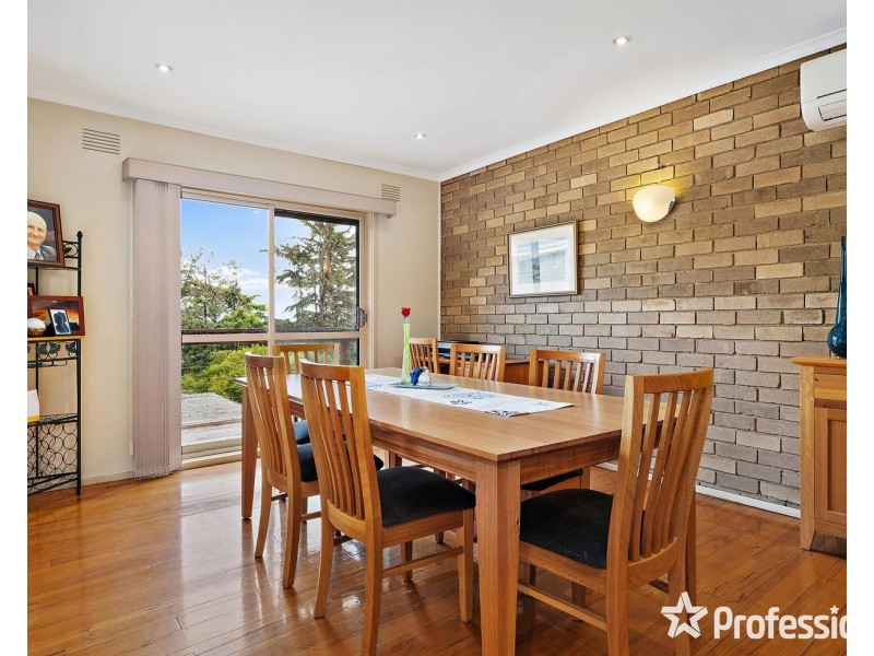 8 Turella Court, Mooroolbark VIC 3138