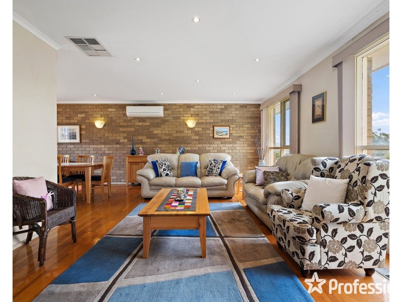 8 Turella Court, Mooroolbark VIC 3138