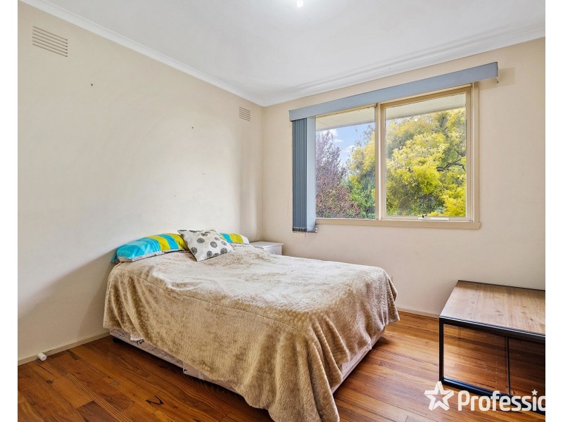 8 Turella Court, Mooroolbark VIC 3138