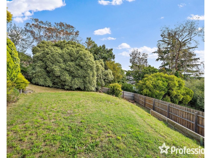 8 Turella Court, Mooroolbark VIC 3138