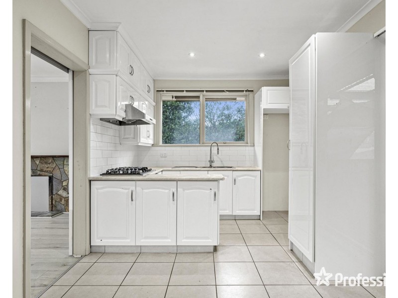 75 Mount View Parade, Croydon VIC 3136