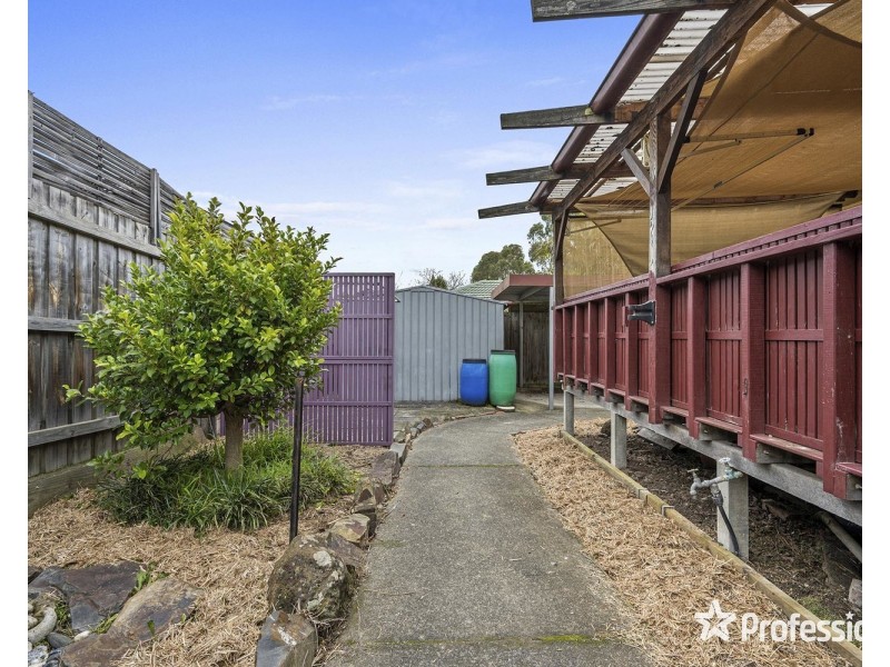 75 Mount View Parade, Croydon VIC 3136