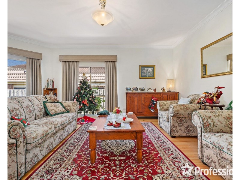 4 Hillrise Crescent, Chirnside Park VIC 3116