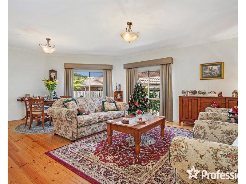 4 Hillrise Crescent, Chirnside Park VIC 3116