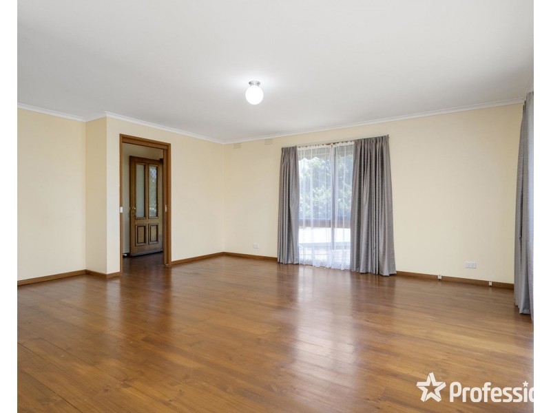 24 Lemongrove Crescent, Croydon Hills VIC 3136