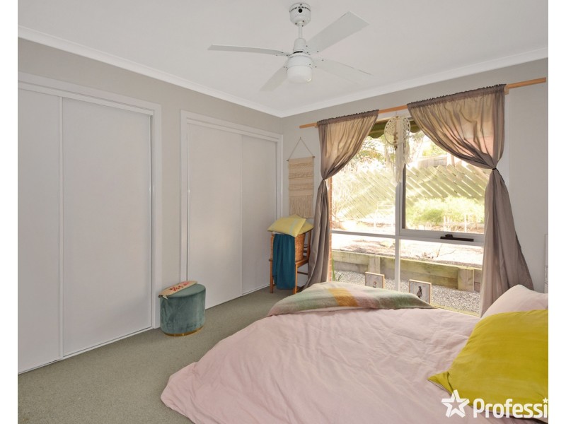 2/22 Felix Grove, Mooroolbark VIC 3138
