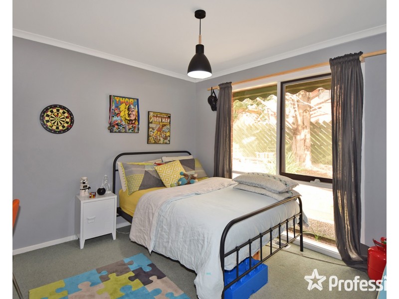 2/22 Felix Grove, Mooroolbark VIC 3138