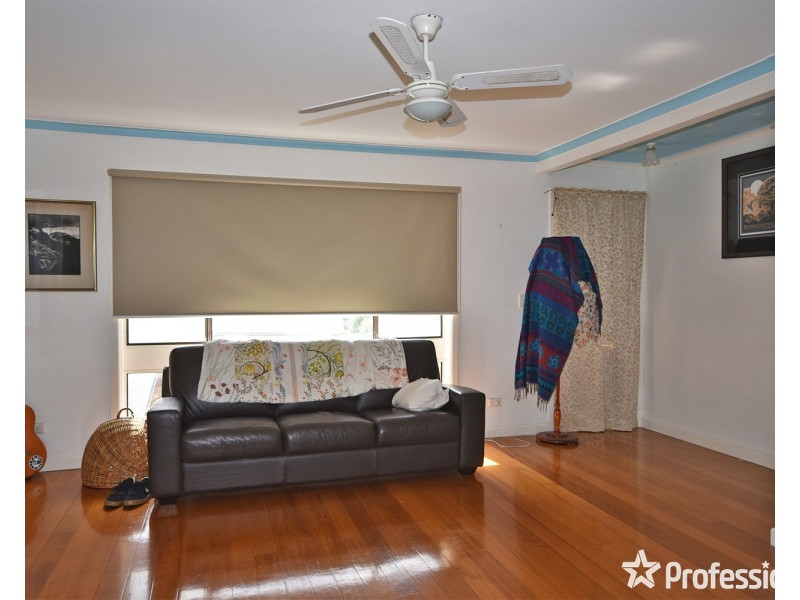 Rear/31 Monbulk Road, Mount Evelyn VIC 3796