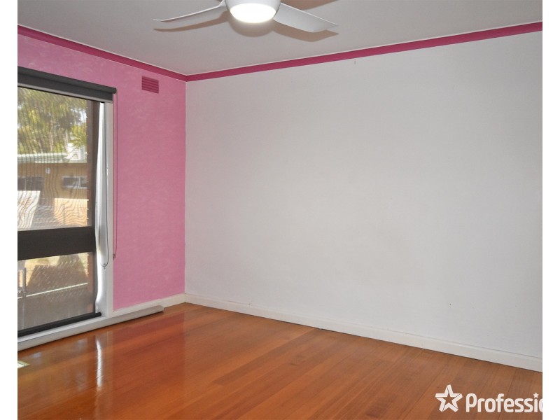 Rear/31 Monbulk Road, Mount Evelyn VIC 3796