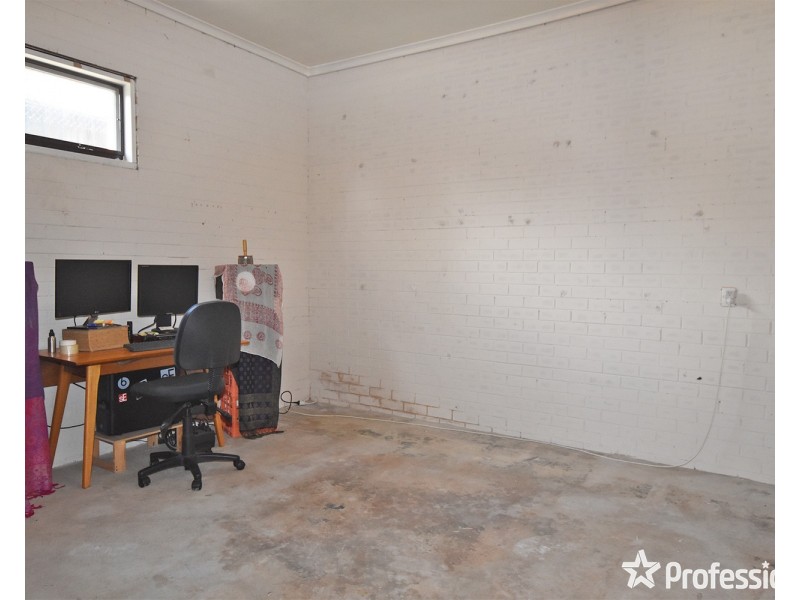 Rear/31 Monbulk Road, Mount Evelyn VIC 3796