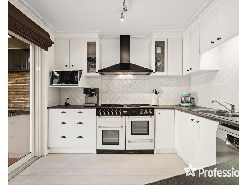 68 Hawthory Road, Kilsyth VIC 3137