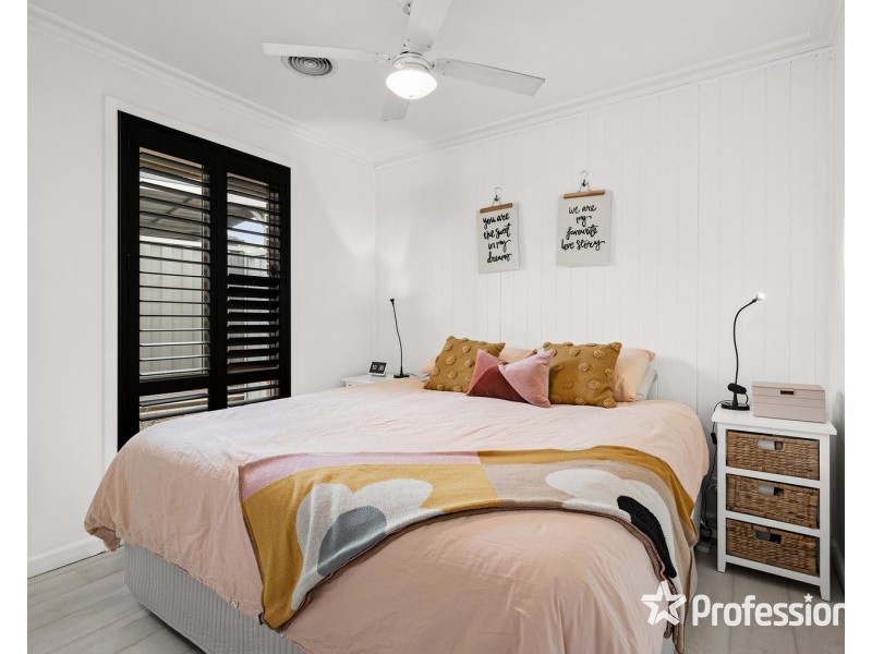 68 Hawthory Road, Kilsyth VIC 3137