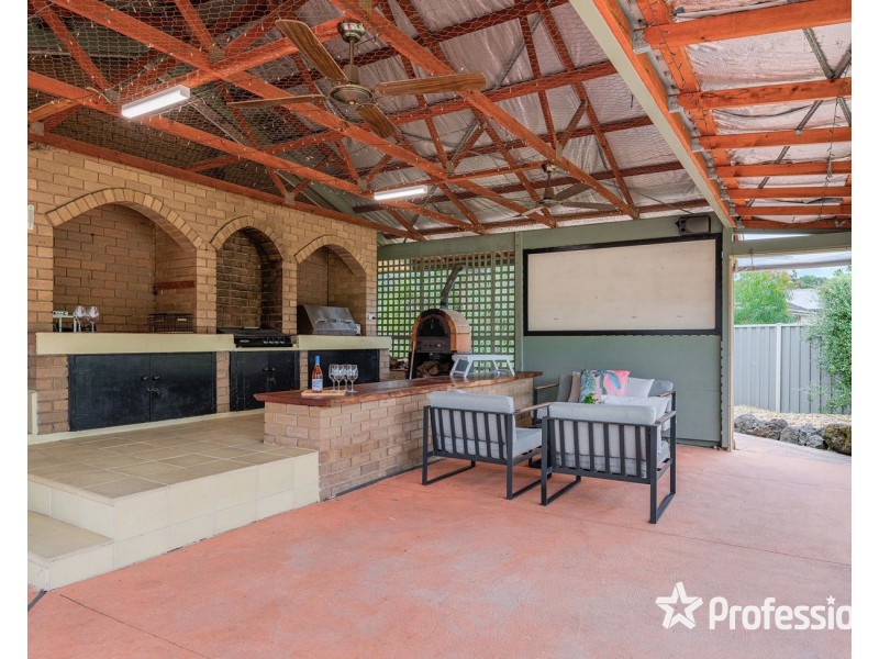 68 Hawthory Road, Kilsyth VIC 3137