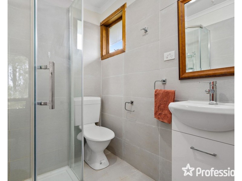 9 Western Way, Mooroolbark VIC 3138