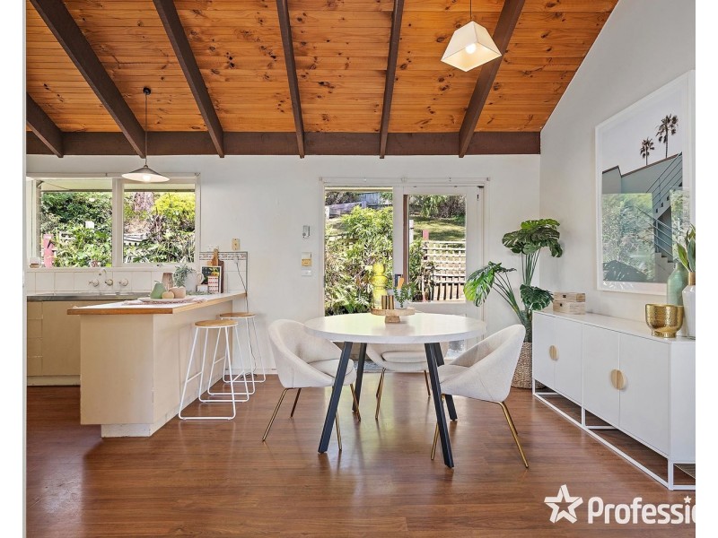 16 Landara Court, Mooroolbark VIC 3138