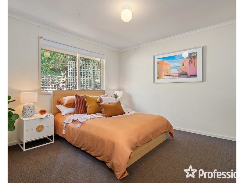 16 Landara Court, Mooroolbark VIC 3138