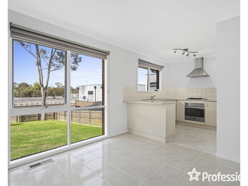 48 Winyard Drive, Mooroolbark VIC 3138