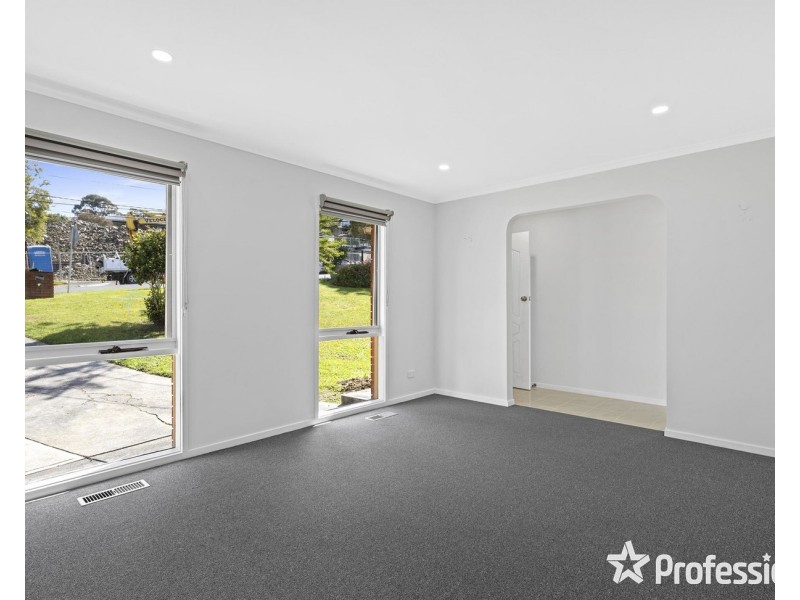 48 Winyard Drive, Mooroolbark VIC 3138