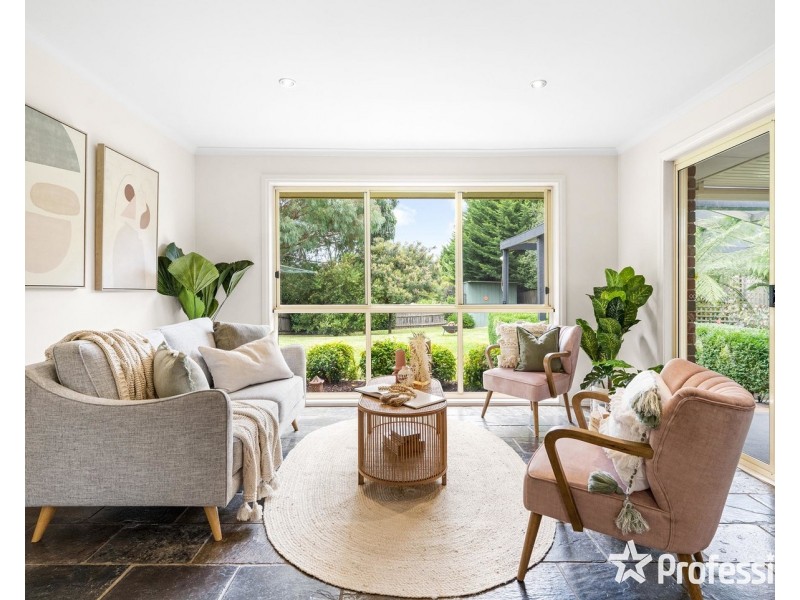 14 Benjamin Chase, Mooroolbark VIC 3138