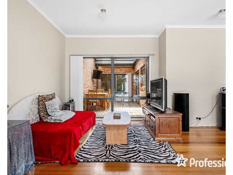 2/2-4 Sandgate Avenue, Croydon VIC 3136