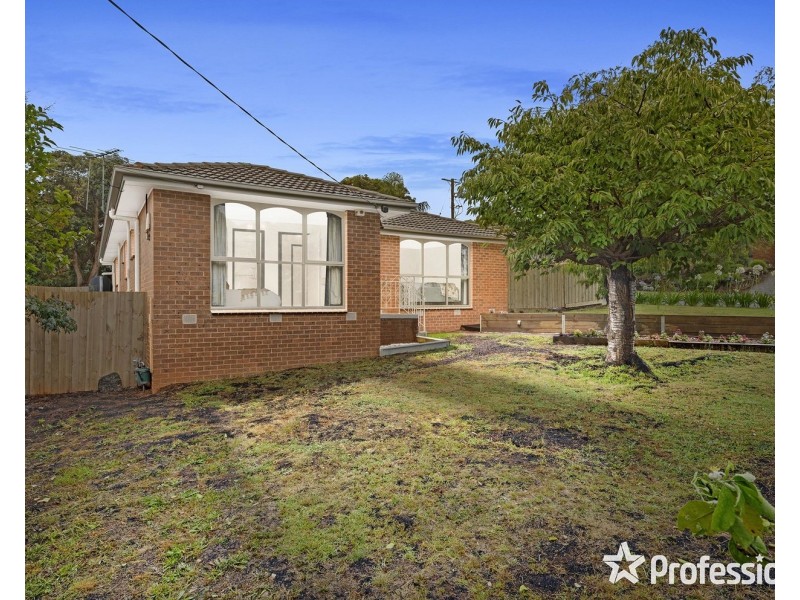 12 Biala Court, Mooroolbark VIC 3138