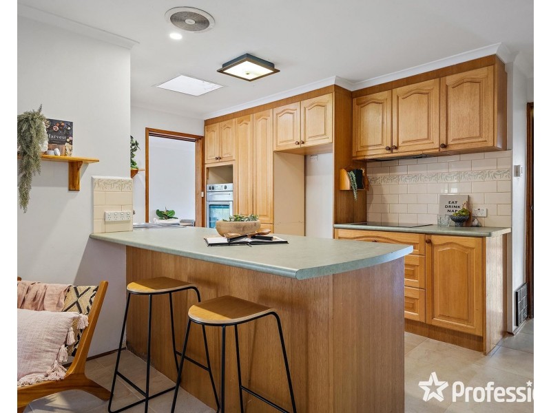 12 Biala Court, Mooroolbark VIC 3138