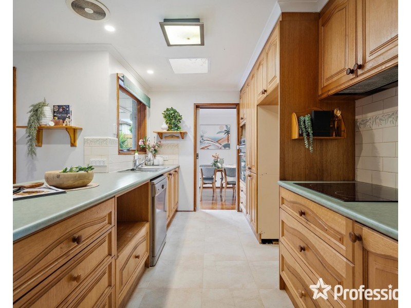 12 Biala Court, Mooroolbark VIC 3138