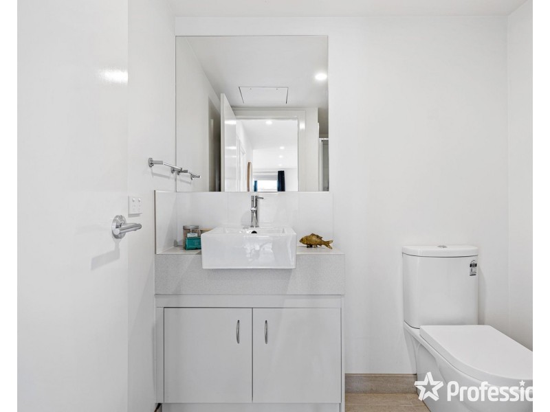 203/18 Myrtle Street, Bayswater VIC 3153