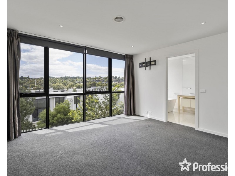 7 Bardaster Boulevard, Chirnside Park VIC 3116