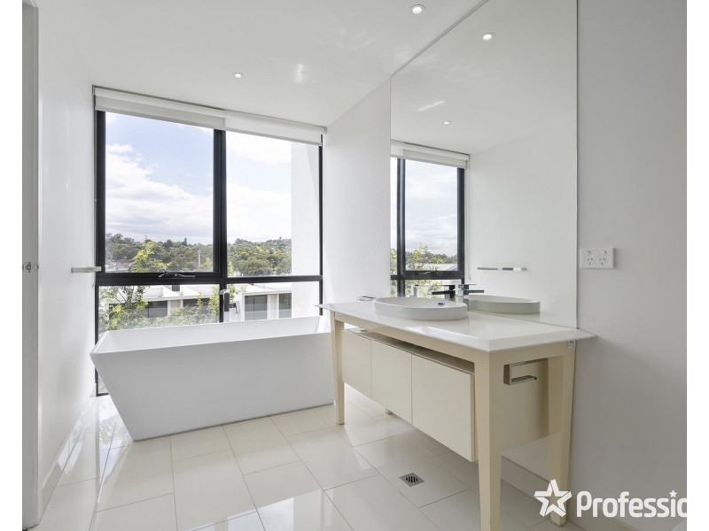 7 Bardaster Boulevard, Chirnside Park VIC 3116