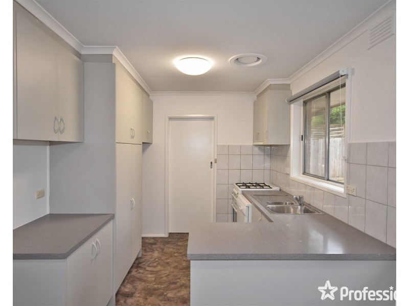 6 Monomeith Street, Mooroolbark VIC 3138