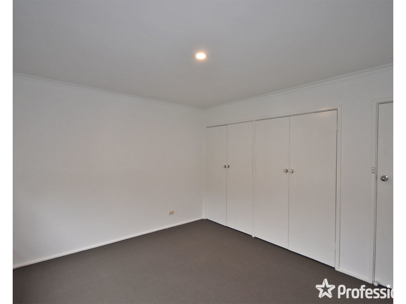 6 Monomeith Street, Mooroolbark VIC 3138