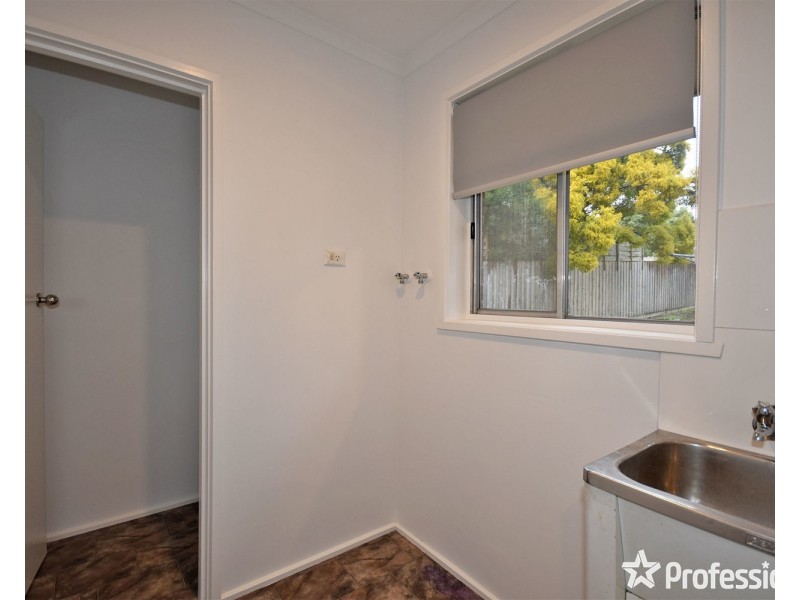 6 Monomeith Street, Mooroolbark VIC 3138