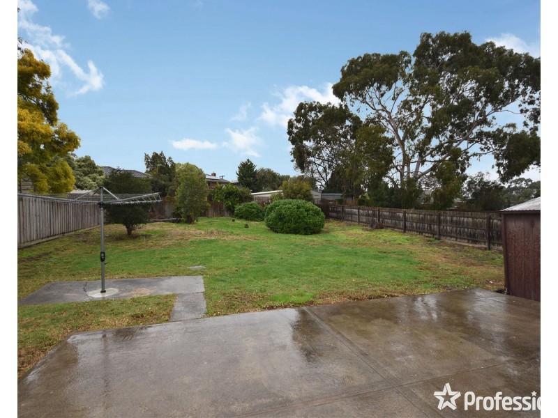 6 Monomeith Street, Mooroolbark VIC 3138