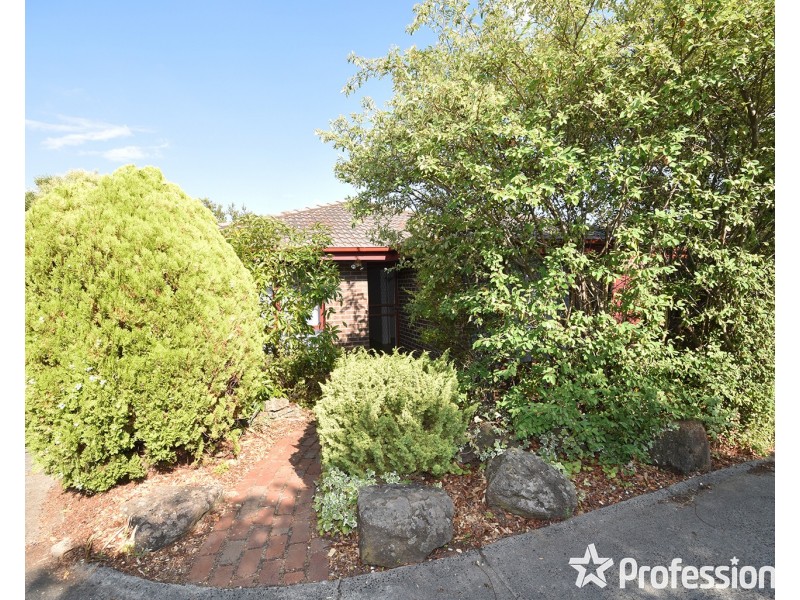 2/23 Bedford Road, Ringwood VIC 3134