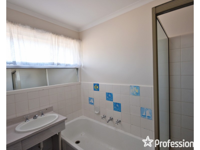 2/23 Bedford Road, Ringwood VIC 3134