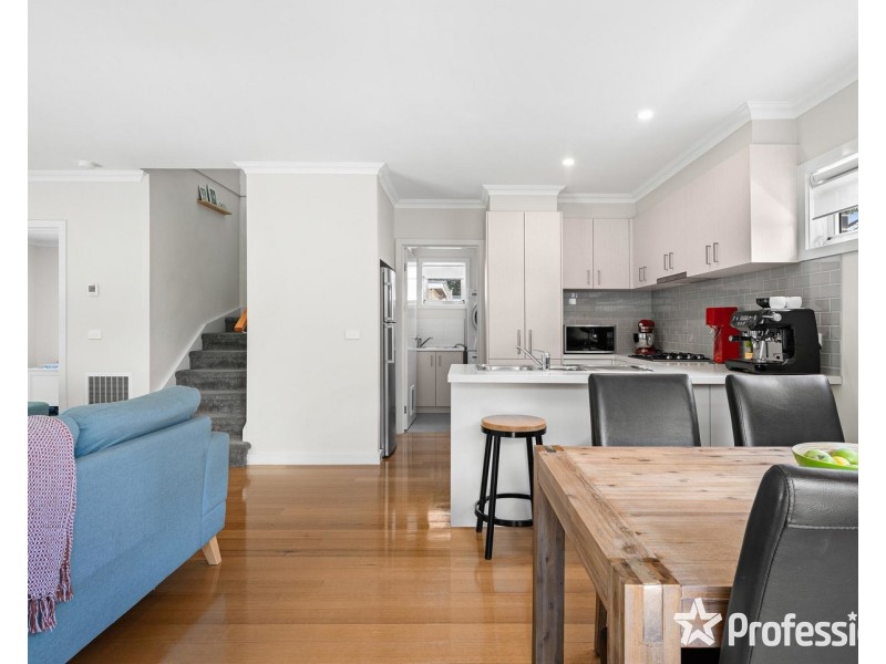 1/8 Montgomery Court, Kilsyth VIC 3137