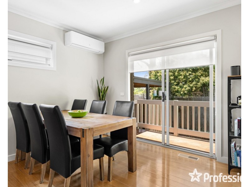 1/8 Montgomery Court, Kilsyth VIC 3137