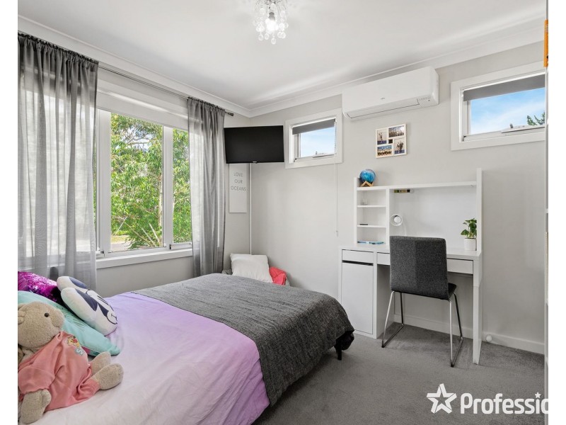 1/8 Montgomery Court, Kilsyth VIC 3137