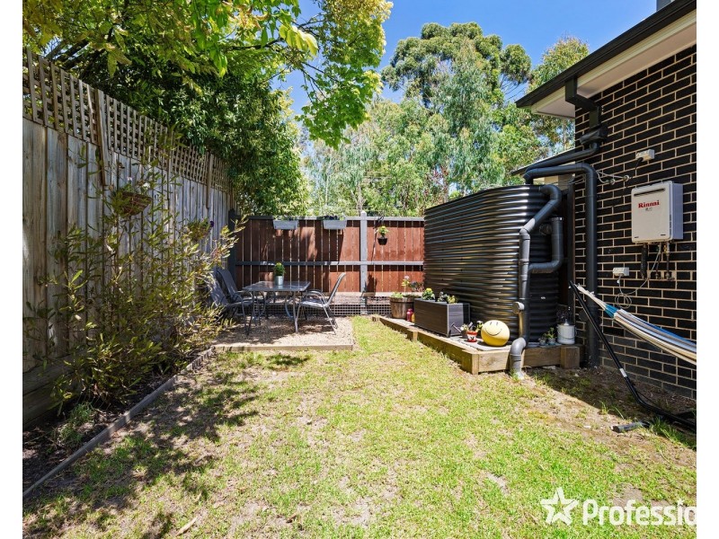 1/8 Montgomery Court, Kilsyth VIC 3137