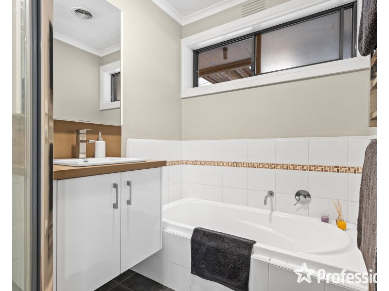 5 Olive Grove, Lilydale VIC 3140