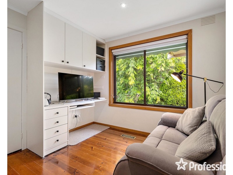 9 Sunburst Court, Mooroolbark VIC 3138