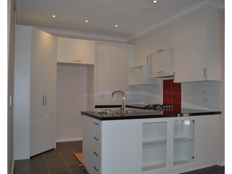 4/15 Ross Road, Croydon VIC 3136