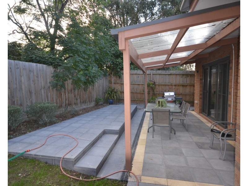 4/15 Ross Road, Croydon VIC 3136
