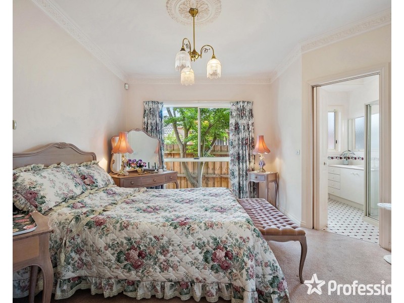 12 Lyric Court, Warranwood VIC 3134