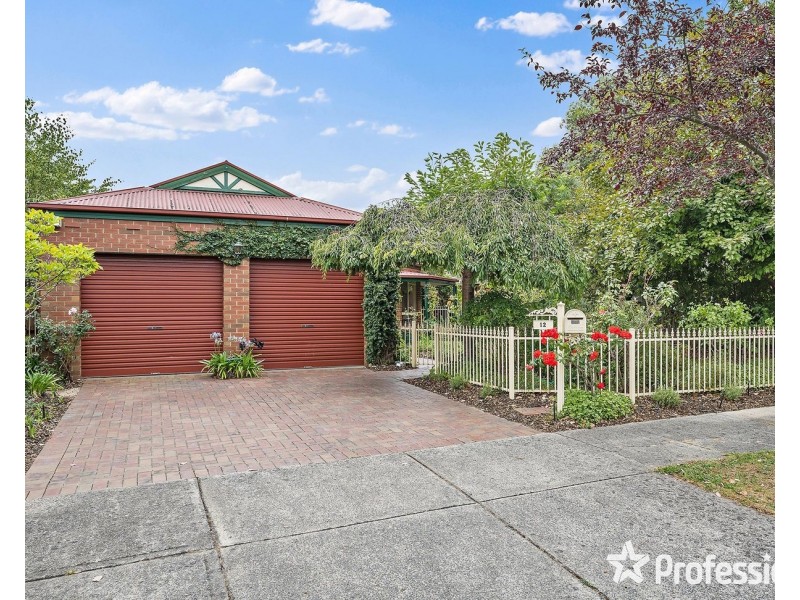 12 Lyric Court, Warranwood VIC 3134