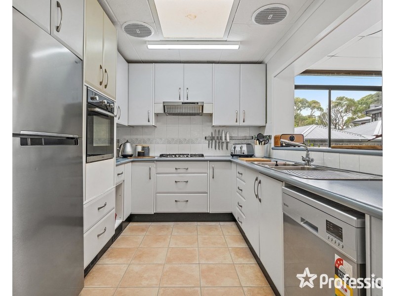 59 Diane Crescent, Croydon VIC 3136