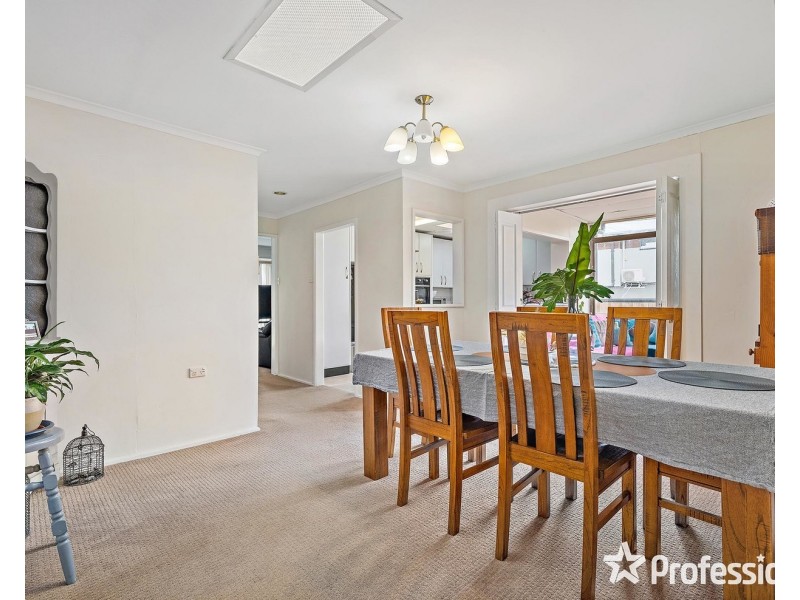 59 Diane Crescent, Croydon VIC 3136