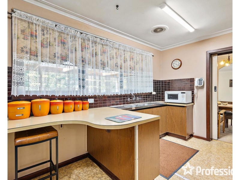 3 Luscombe Court, Kilsyth VIC 3137